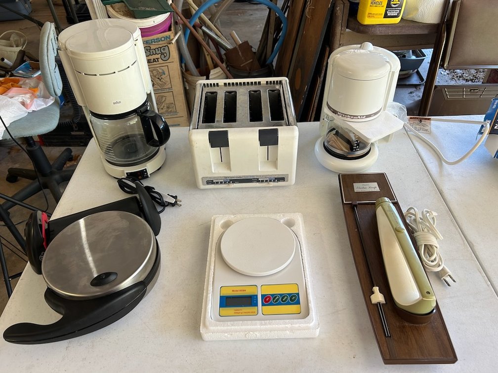 Lot of Kitchen Electronics