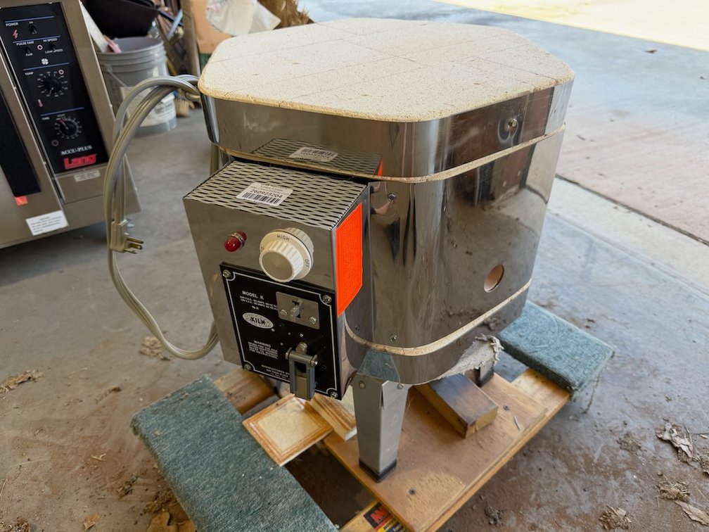 Blue Diamond Model 1100D Kiln
