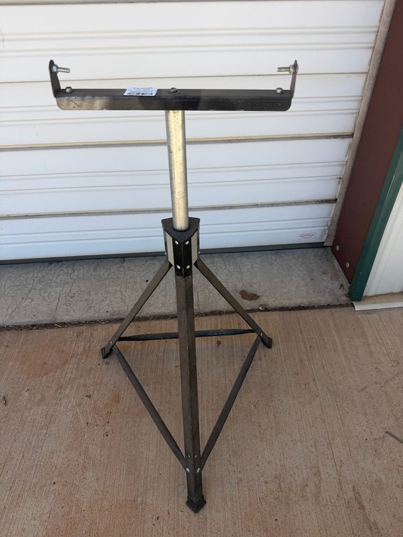 Adjustable Height OutFeed Stand