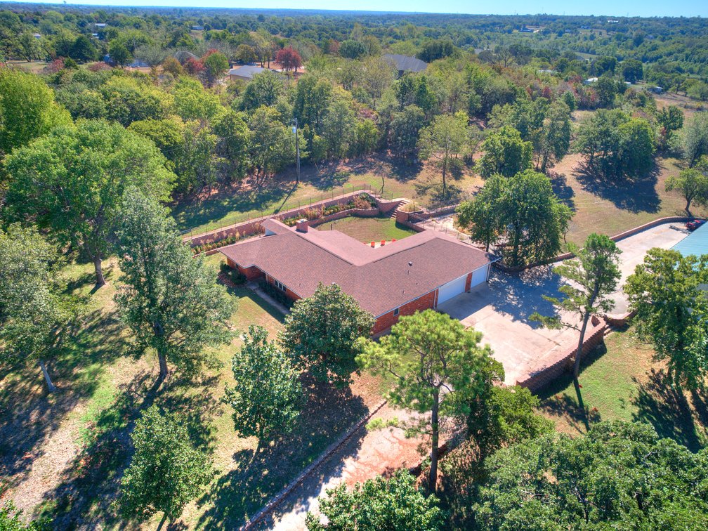 Image for 5 Acre Oasis w/ Spacious Home & Exceptional 1,800sf Workshop