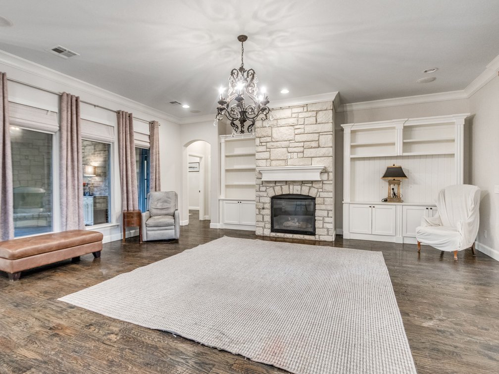 Image for Exceptional Luxury Living in Edmond's Prestigious Twin Bridges Addition