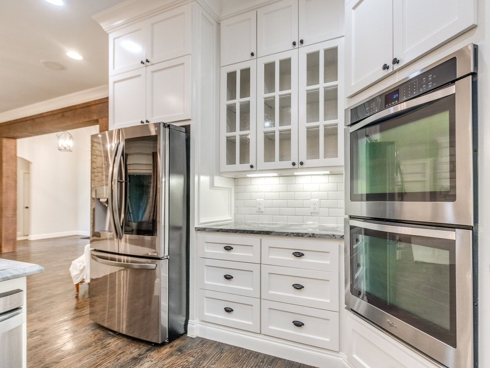 Image for Exceptional Luxury Living in Edmond's Prestigious Twin Bridges Addition