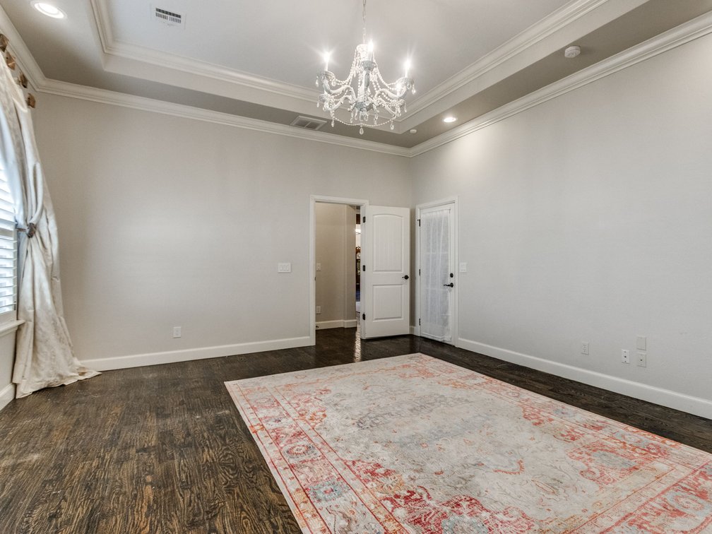 Image for Exceptional Luxury Living in Edmond's Prestigious Twin Bridges Addition