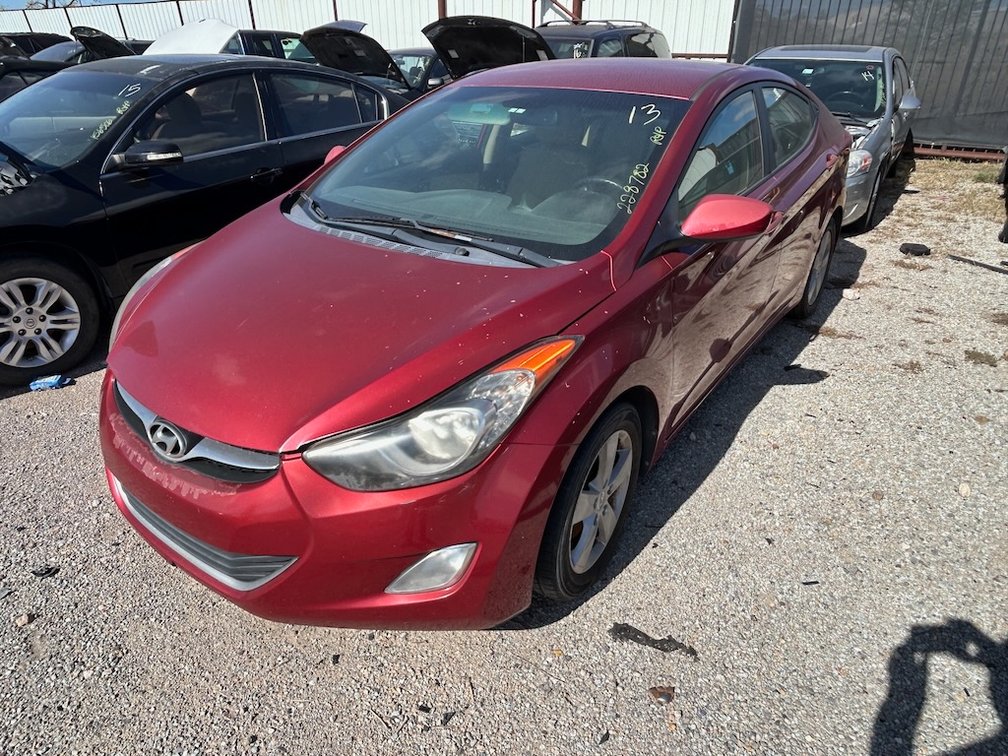 2012 HYUNDAI ELANTRA- W/ Key, Runs & Pulls