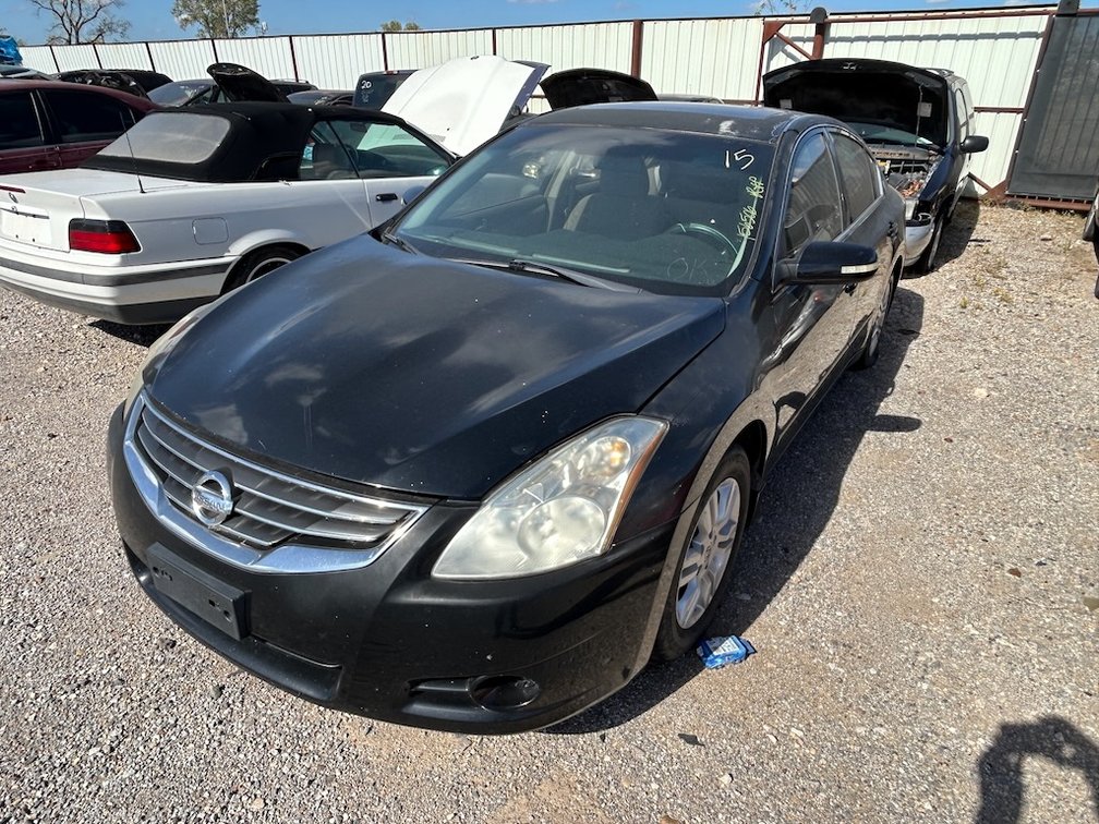 2010 NISSAN ALTIMA- W/ Key, Runs & Pulls