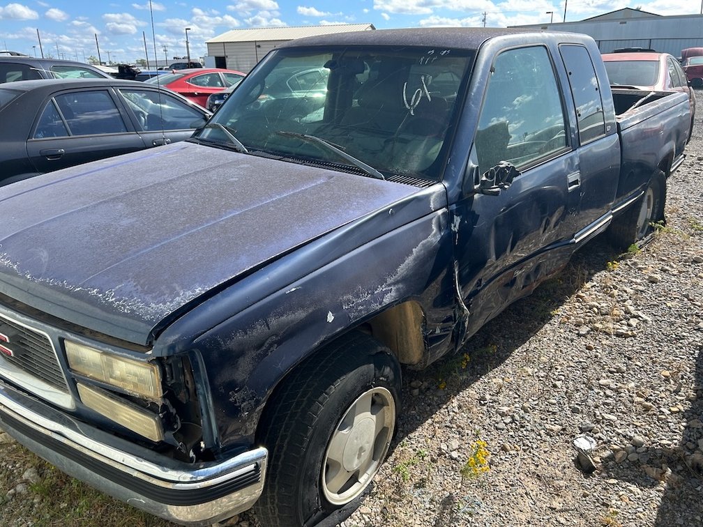 1998 GMC 1500- W/ Title & Key but Does NOT Start