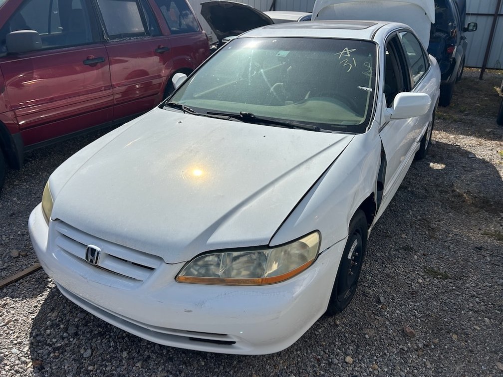 2002 HONDA ACCORD- W/ Key, Runs & Pulls