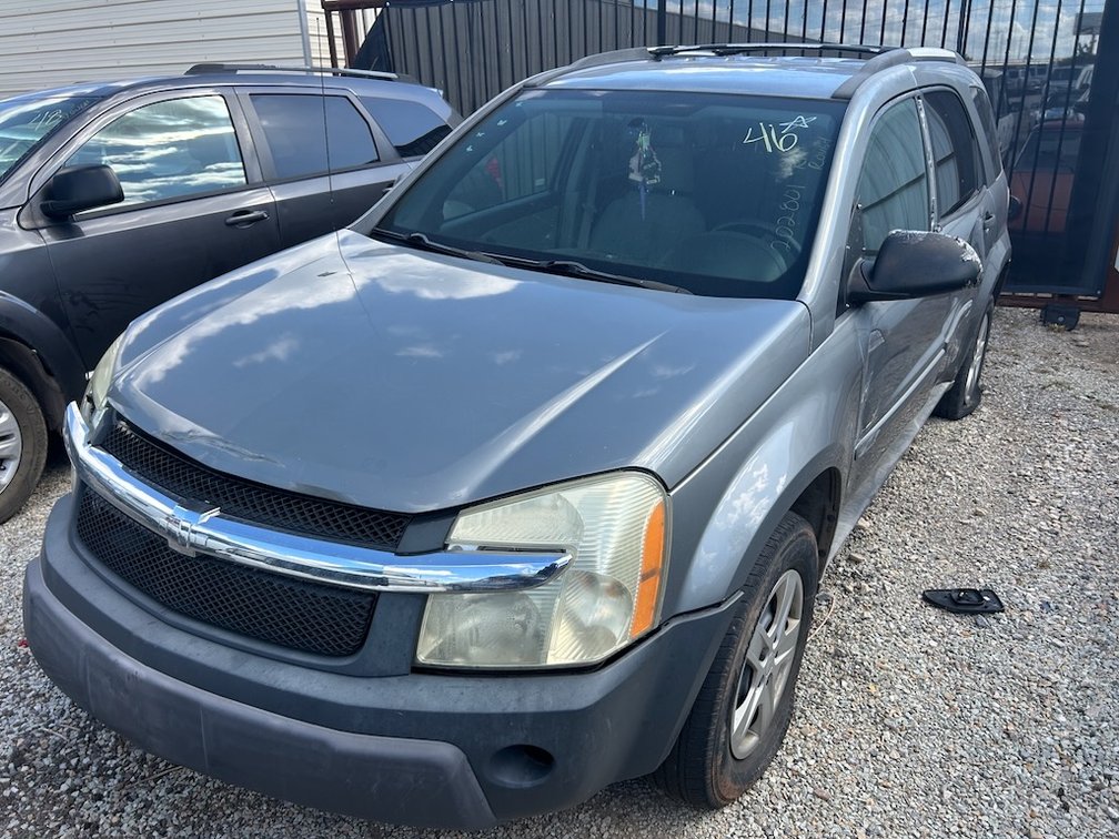 2005 CHEVY EQUINOX- W/ Key, Runs & Pulls Rough
