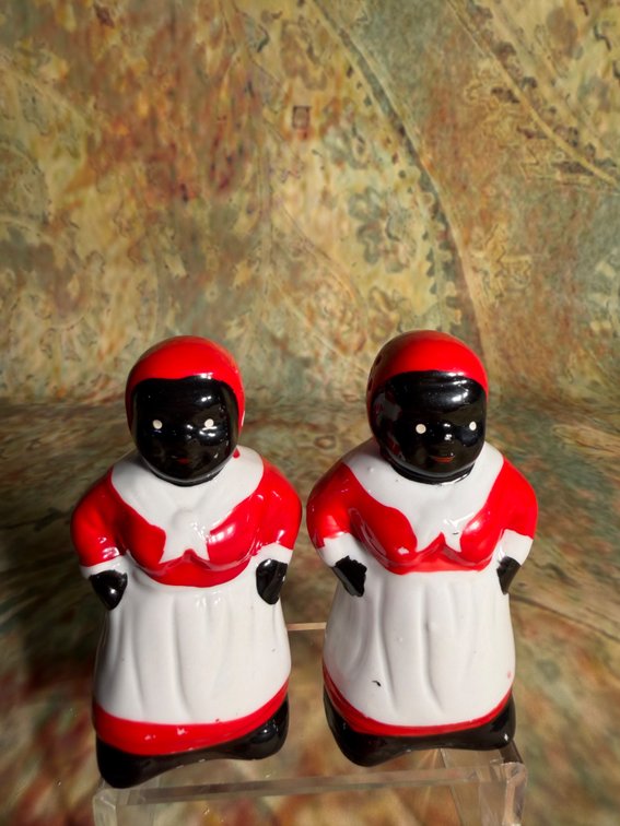 Americana salt & pepper shakers