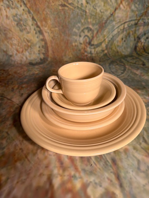 5 pc. Fiestaware set in Sunflower