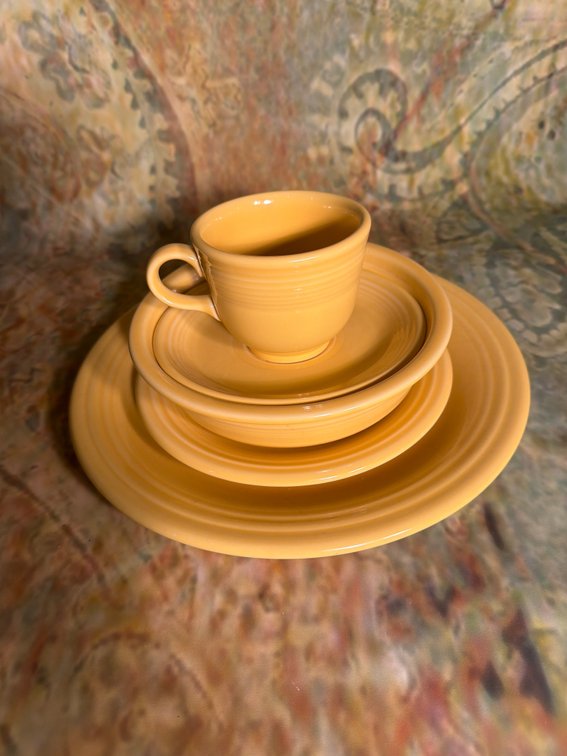 5pc Marigold Fiestaware Set