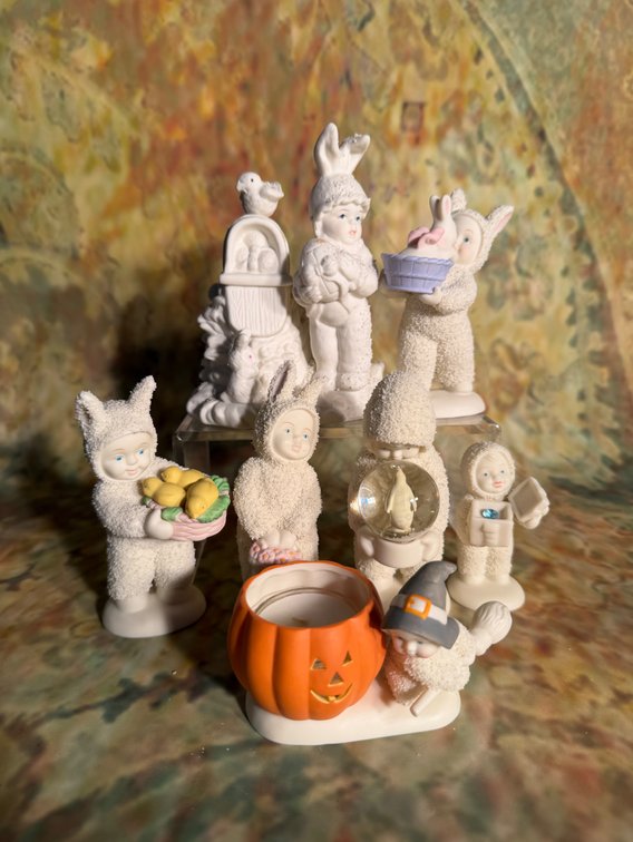 Snowbunnies Collectible Figurine Set