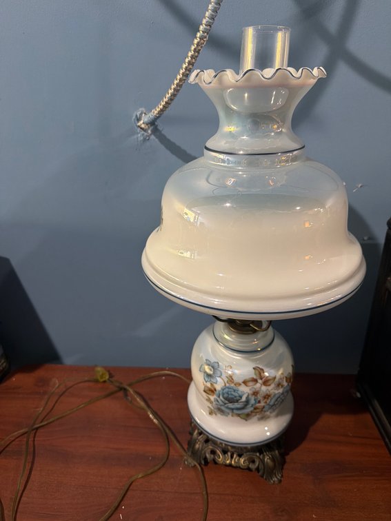 Vintage Gone With The Wind Floral Blue 3 way Hurricane Lamp