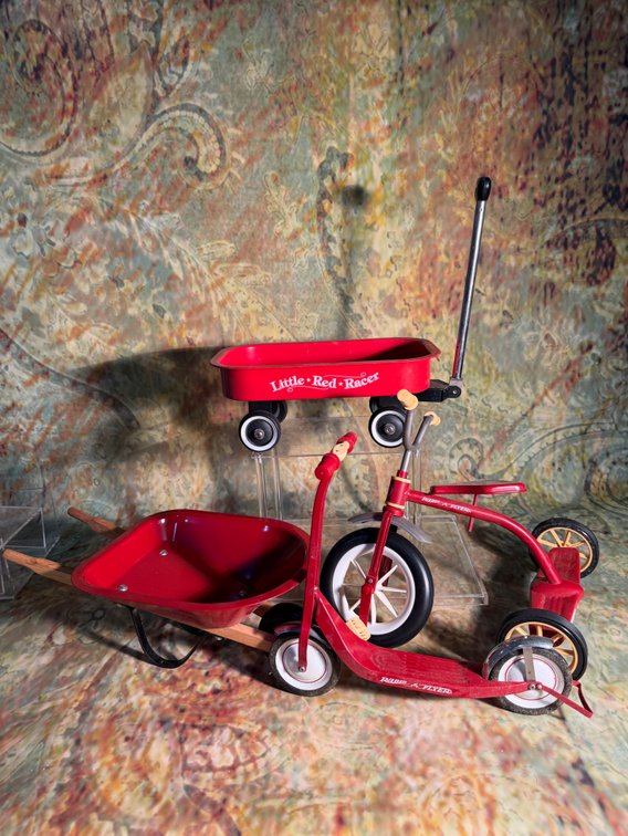 Vintage radio flyer toy lot