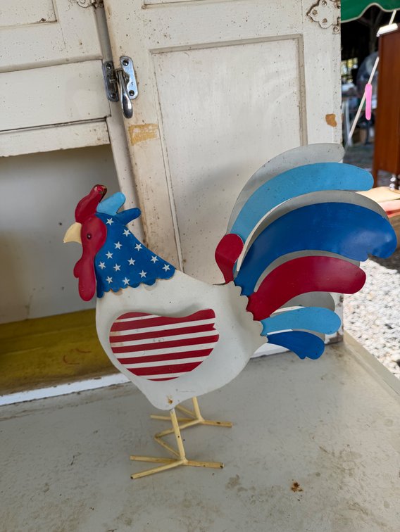 Vintage metal USA rooster decor
