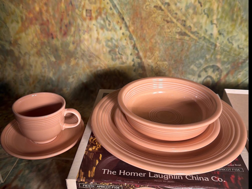 5 pc Fiestaware Dish set in Apricot