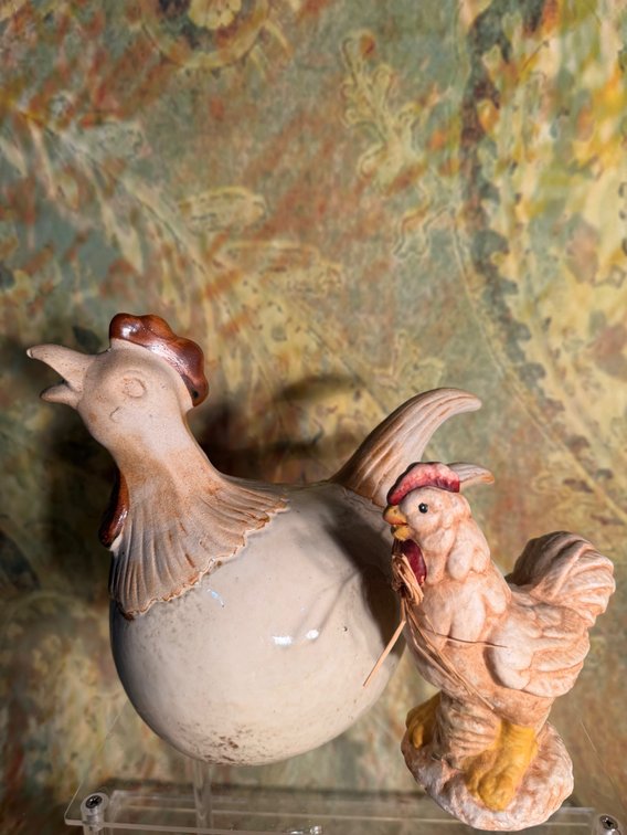 2 ct chicken figurines