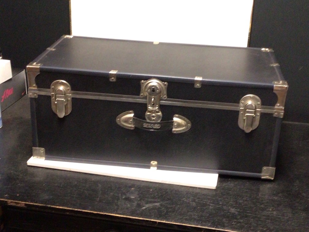 Seward Foot Locker Chest Approx 30 By 16 By 12