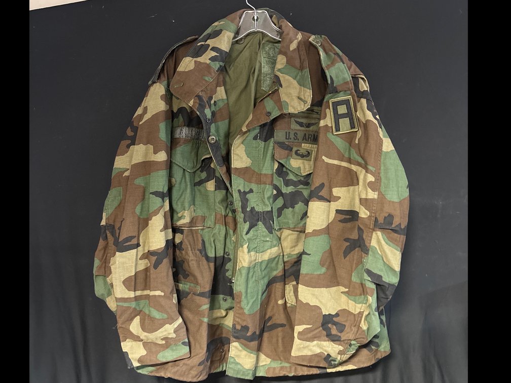 U.S Military Woodland Camo XL Regular Field Jacket
