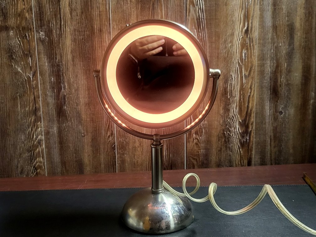 Round Tabletop Lighted Makeup Vanity Mirror