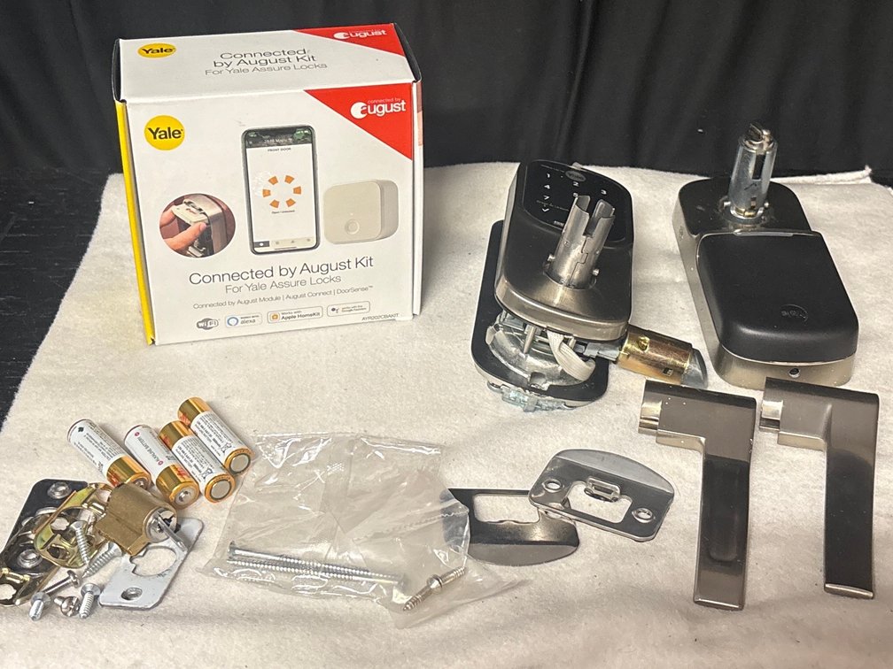 Yale Assure Lever Touchscreen Wi-Fi Connected Smart Door Lock W/Upgrade Kit