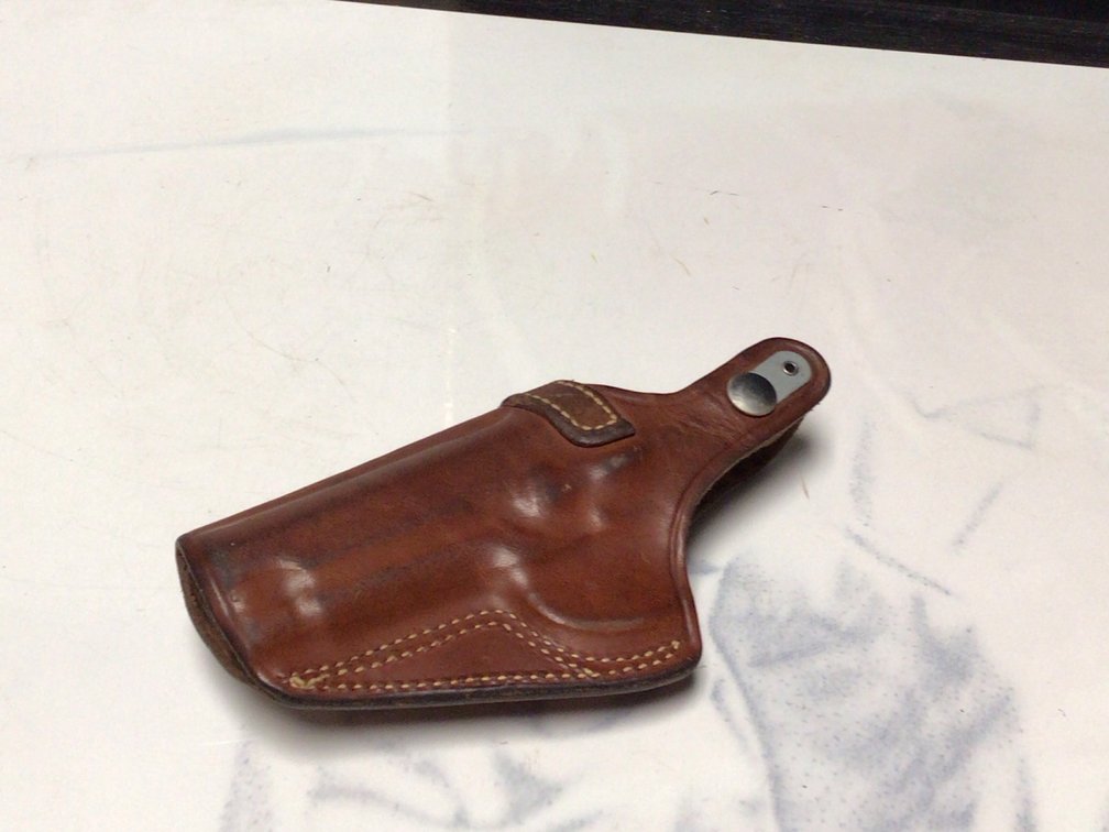Bianchi 9mm Lether Holster For Smith And Wesson Odels 39/59