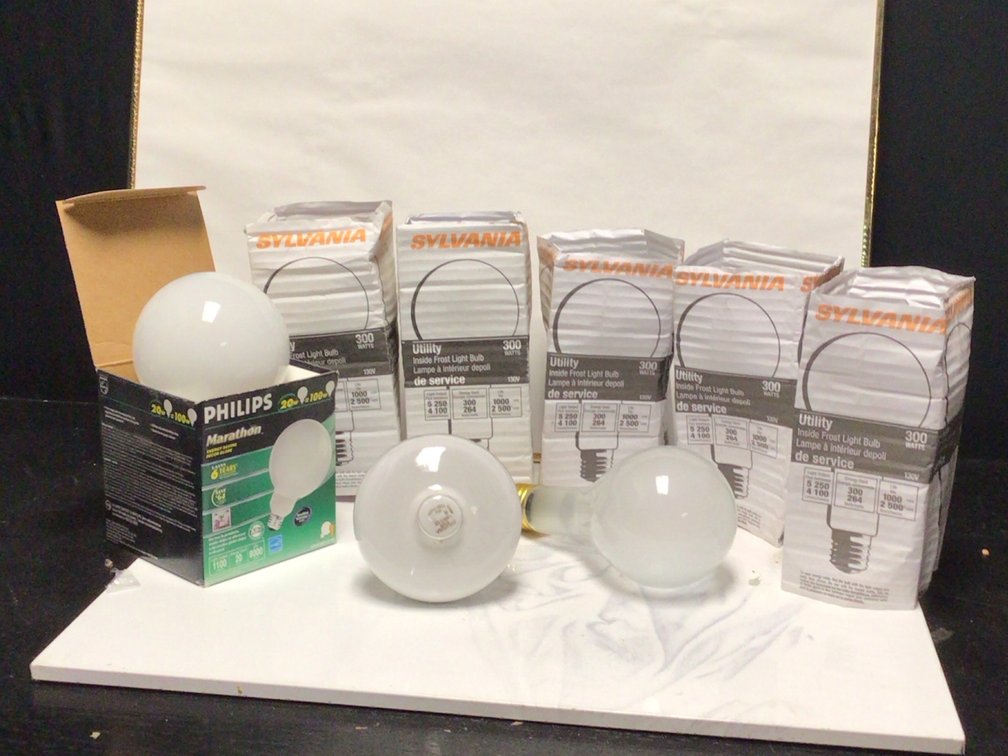 Assortment Of Light Bulbs