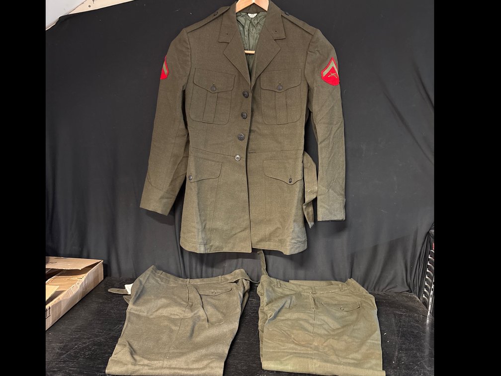 U.S Marine Corps Service Alpha Green Dress Jacket W/2 Pair Trousers