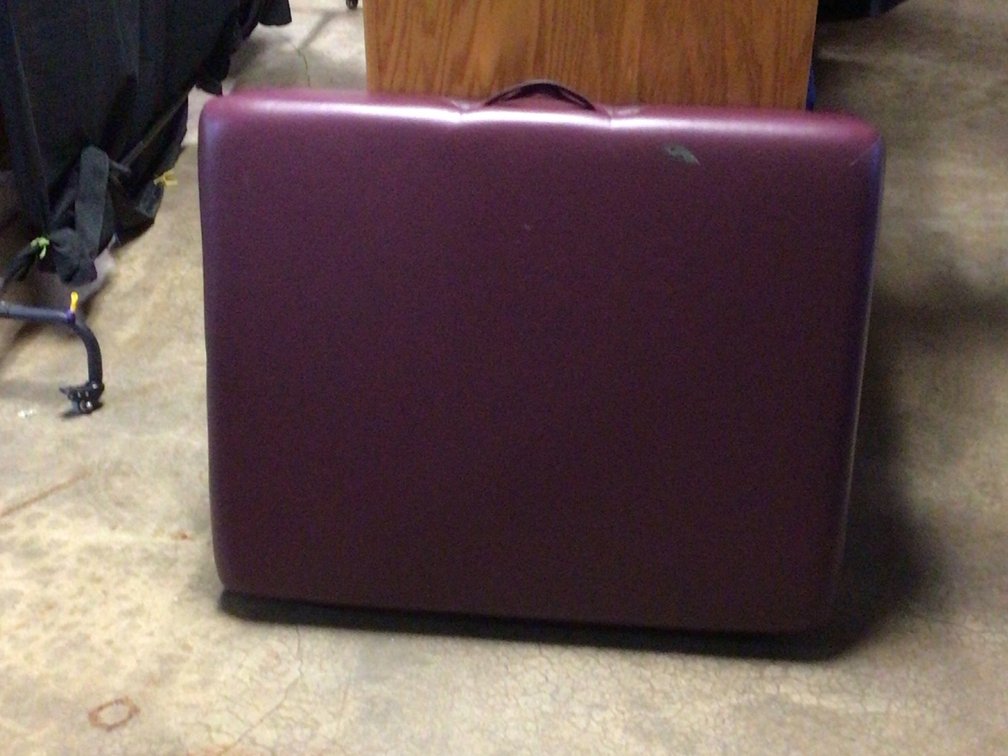 Stronglits Traveling Massage Table Approx 6 Foot Long By 29 Inches Wide By 30 Inches Tall