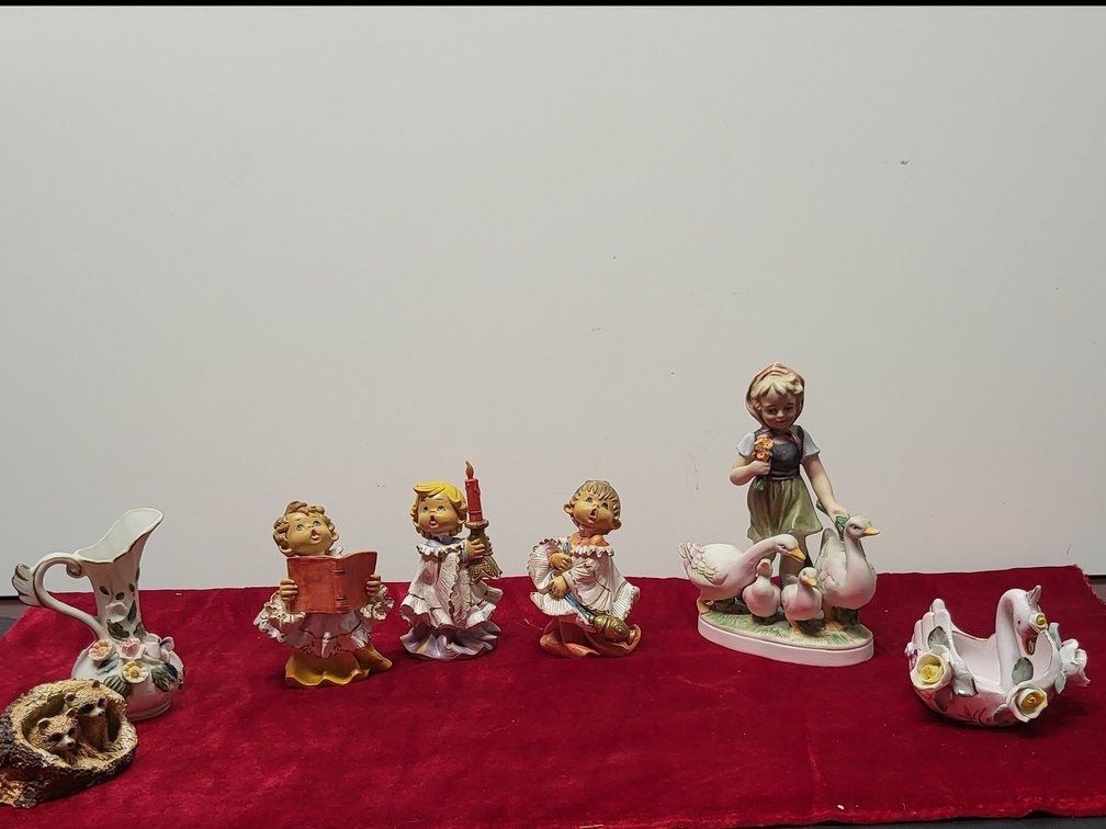 Vintage Collectible Figurine ,Goebel Hummel Goose Girl & Fontanini Italy 1987 Altar Choir Boys
