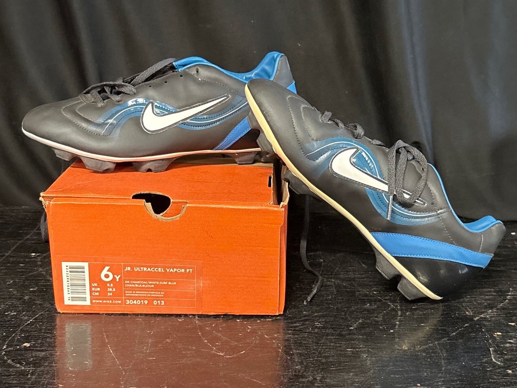 Nike Jr. Ultraccel Vapor Soccer Cleats