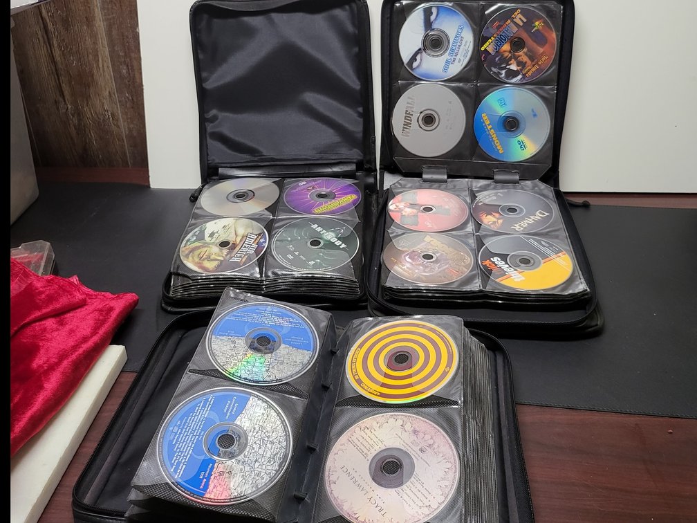 CD/DVD Zipper Storage Binder Cases With  Discs