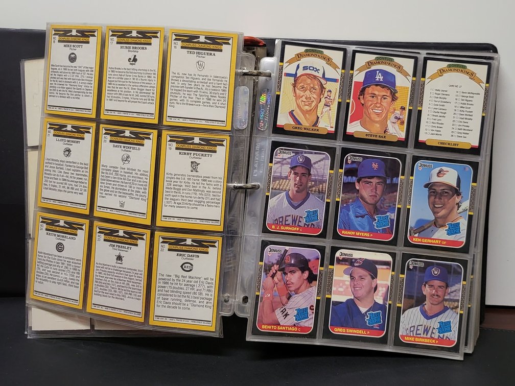 1986-1989 Donruss Baseball Card Binder,Hundreds w/ HOFers, Diamond Kings, & Roger Clemens!