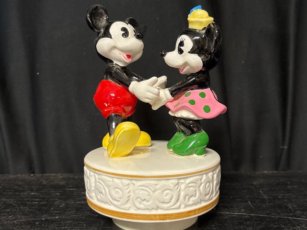 Walt Disney Mickey and Minnie Mouse Ceramic Music Box Vintage