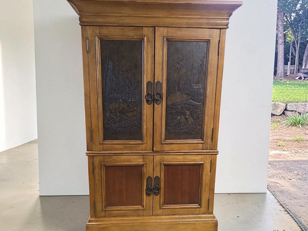 Dick Idol Klaussner Wood Wildlife Armoire Cabinet,Montana Reflections