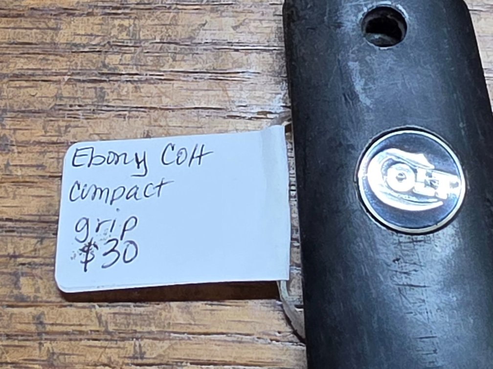 Ebony Colt Compact Grip