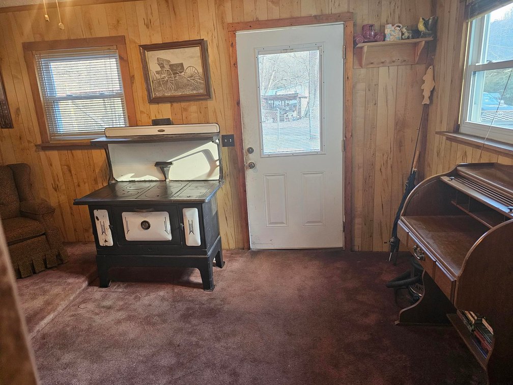 Image for SOLD $121,550 - Move-in Ready 4 Bedroom on Over 1 Acre