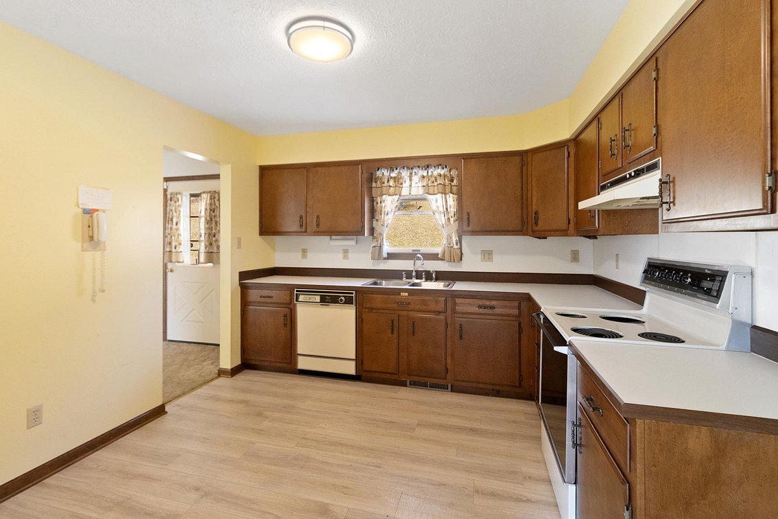 Image for SOLD $302,500 - 3 Bedroom Home on Nearly 3 Acres in Bridgeport