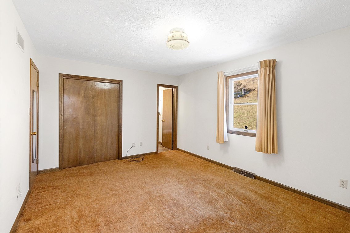 Image for SOLD $302,500 - 3 Bedroom Home on Nearly 3 Acres in Bridgeport