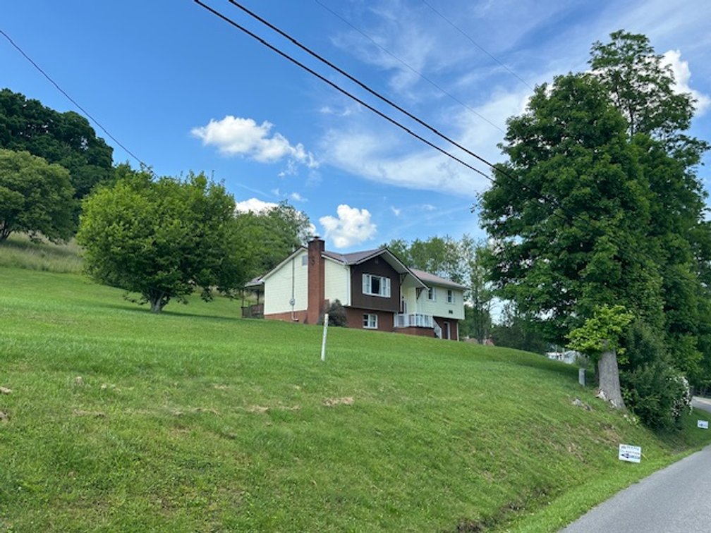 Image for SOLD $302,500 - 3 Bedroom Home on Nearly 3 Acres in Bridgeport
