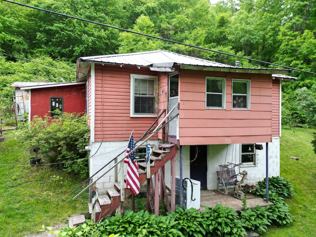 Image for SOLD $29,150 - Three Bedroom with Garage in Fayetteville Selling to The Highest Bidder