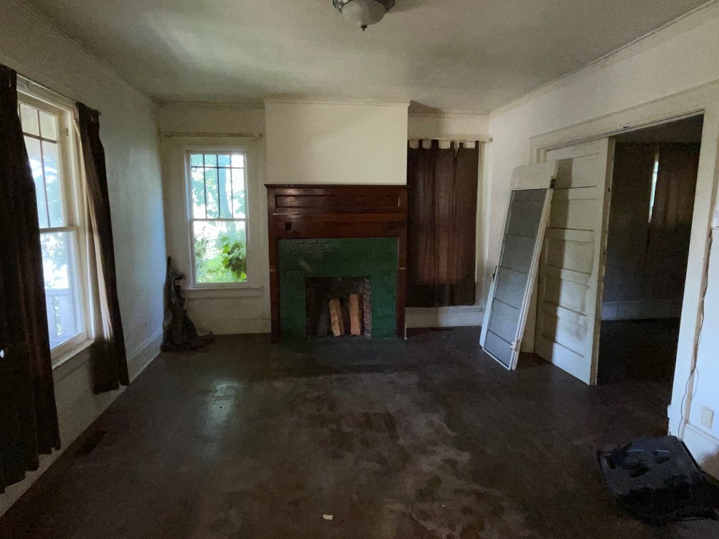 Image for SOLD $22,000 - 3 Bedroom Project Home in Charleston Selling to the Highest Bidder