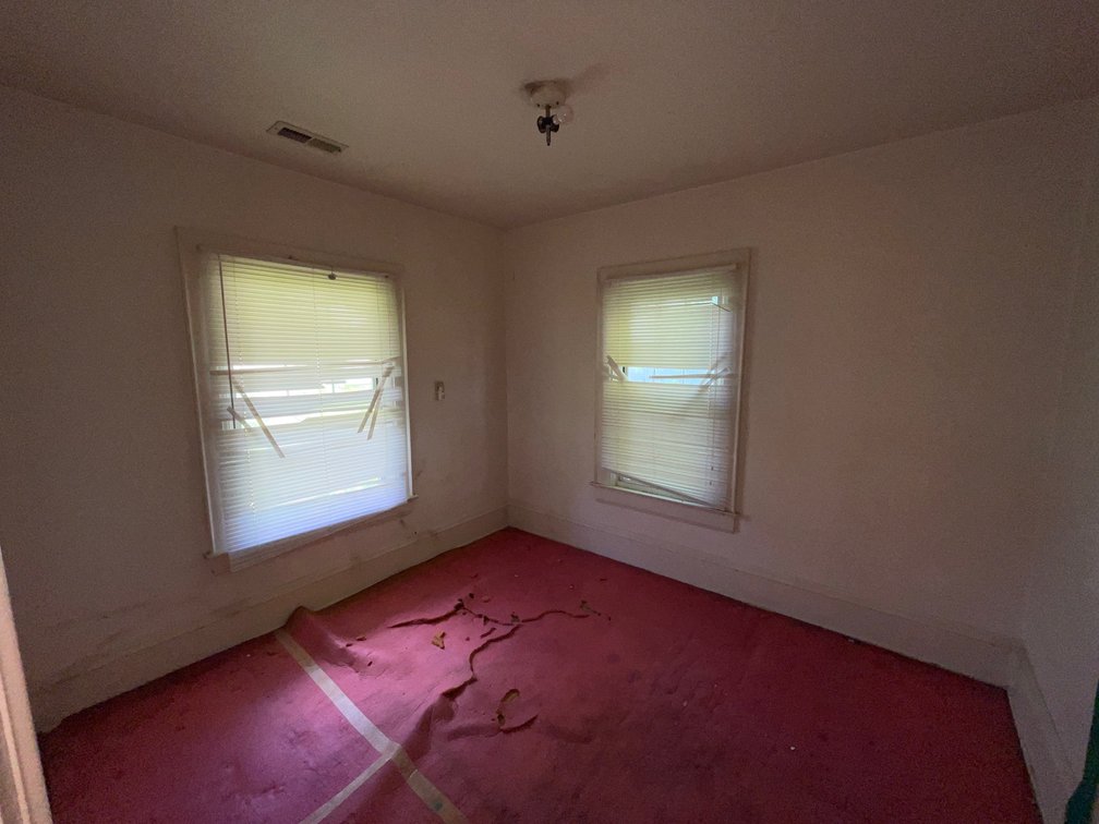 Image for SOLD $22,000 - 3 Bedroom Project Home in Charleston Selling to the Highest Bidder
