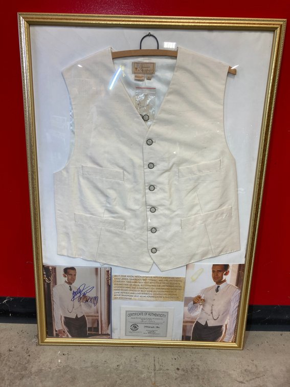 1997 "Titanic" Billy ZaneSigned Photo "Calvin Hartley Wardrobe Vest M