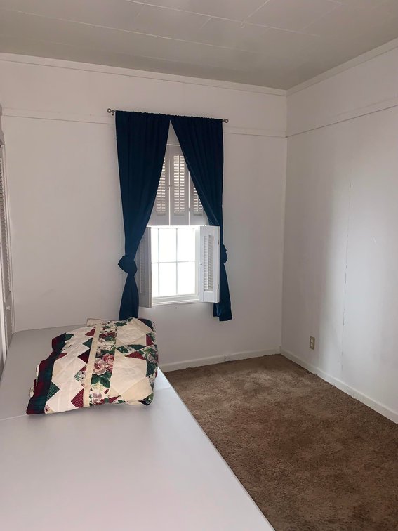 Image for SOLD $43,010 - 2 Bedroom on Large Lot in Huntington Selling to Highest Bidder