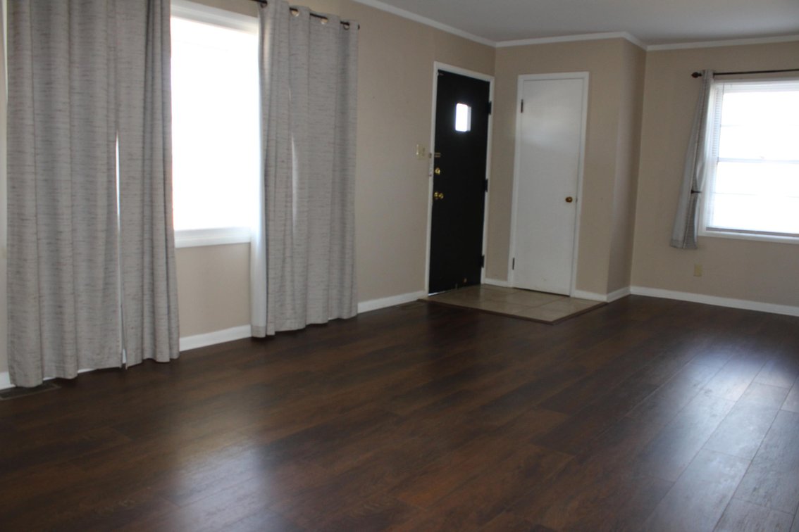 Image for SOLD $74,800 - 3 Bedroom in Great Location of Huntington