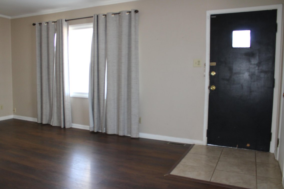 Image for SOLD $74,800 - 3 Bedroom in Great Location of Huntington