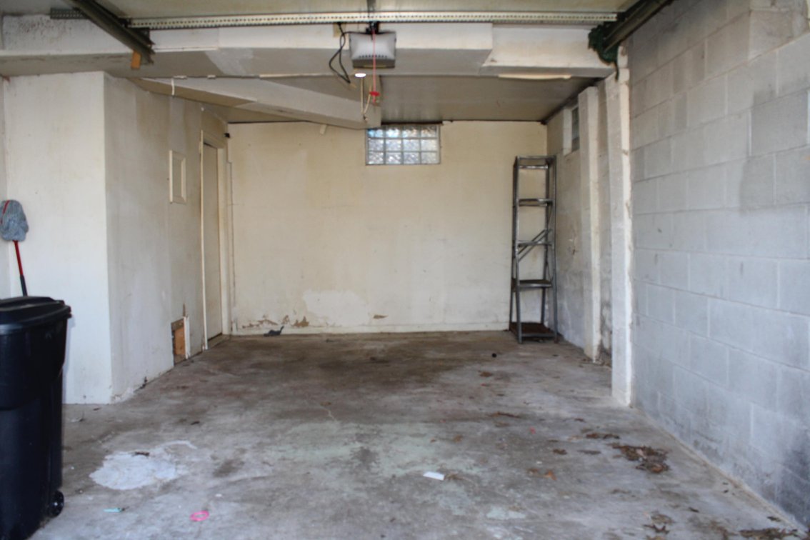 Image for SOLD $74,800 - 3 Bedroom in Great Location of Huntington