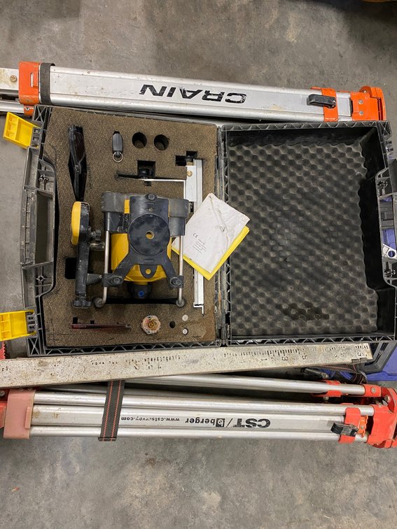 Laser level w/ 2 tripods