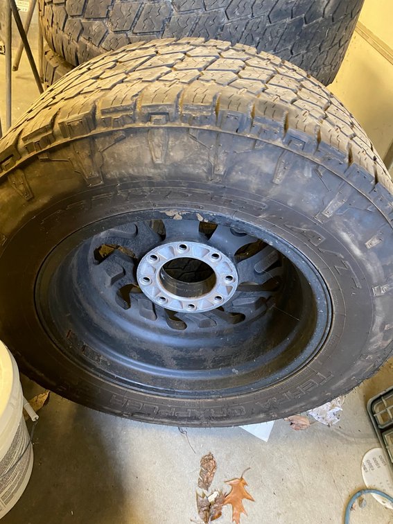 4 Grappler G2 truck tires 35/12.5R201